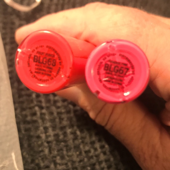 Set of 2 LA Colors lip glosses, New/never used - Picture 3 of 3